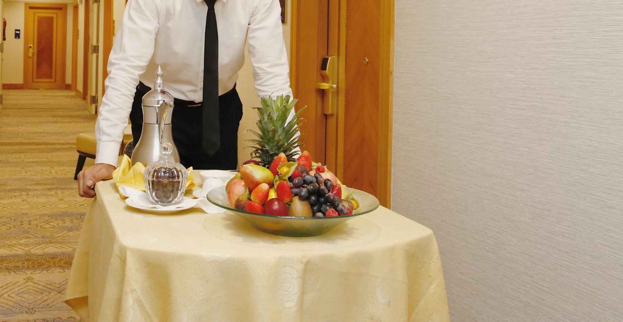 فندق الروضة رويال ان المدينة المنورة المظهر الخارجي الصورة Room service